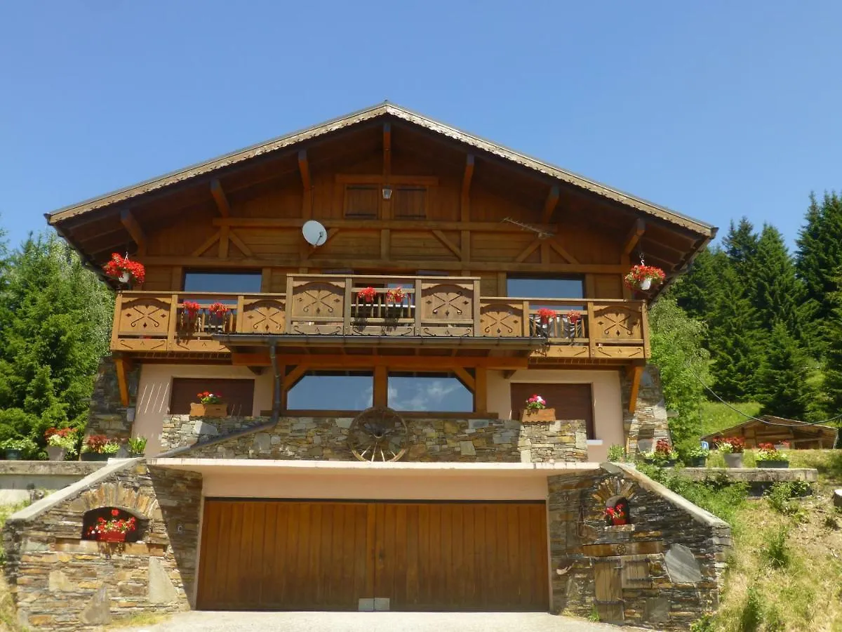 Les Saisies Cote Bisanne Appartement Dans Chalet Le Nepal France
